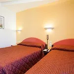 Hotel Logis Restaurant Le Cours