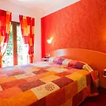Logis Restaurant Le Cours Hotel 3*