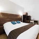 Hotel Logis Restaurant Le Cours Saint-Gilles (Gard)