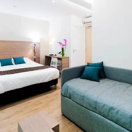Ξενοδοχείο Logis Restaurant Le Cours 3*