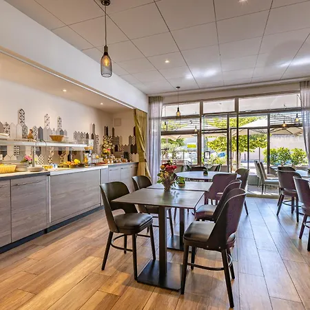 Logis Restaurant Le Cours