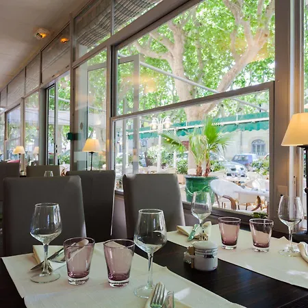Logis Restaurant Le Cours Ξενοδοχείο