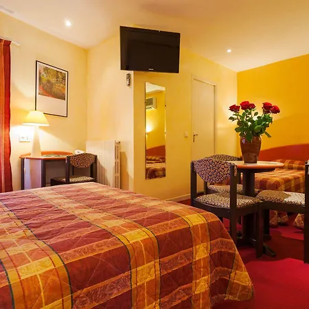 Logis Restaurant Le Cours 3* Saint-Gilles (Gard)