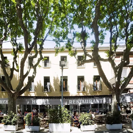 Logis Restaurant Le Cours 3*