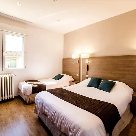 Logis Restaurant Le Cours Hotel