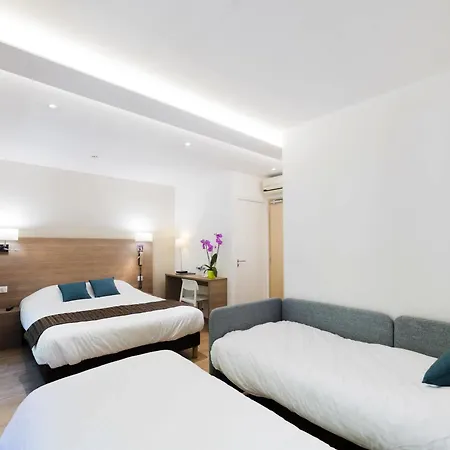 Logis Restaurant Le Cours Hotel 3*