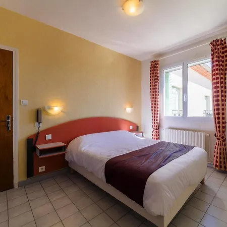 호텔 Logis Restaurant Le Cours